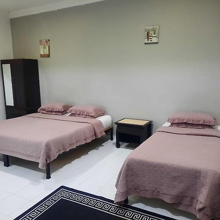 Banat Village Stay Arau Esterno foto