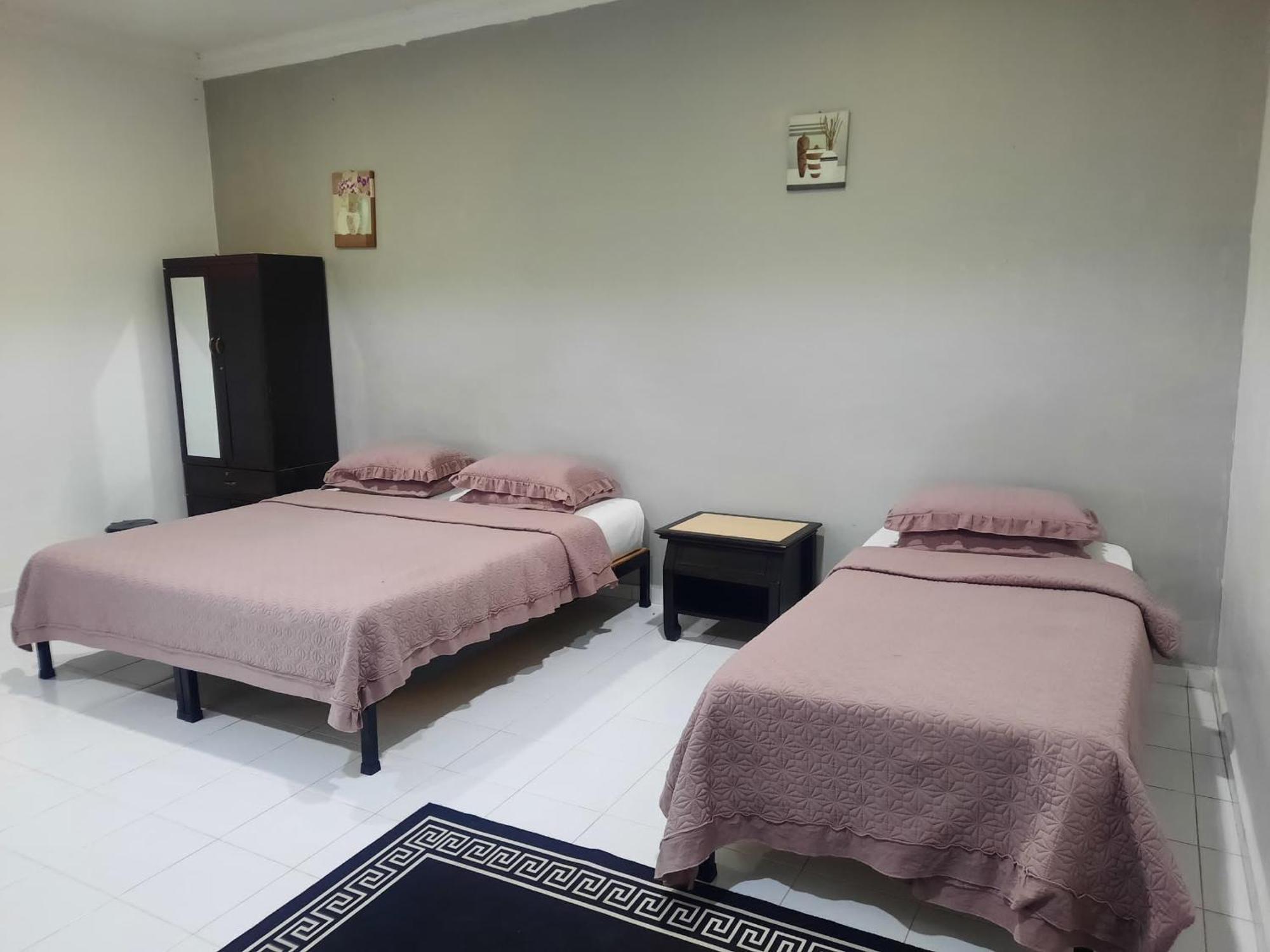 Banat Village Stay Arau Esterno foto